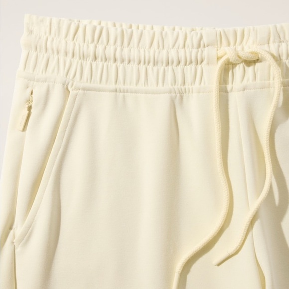 NWT Athleta Seasoft Straight Pant Glow Color Size  XS. - Picture 5 of 9